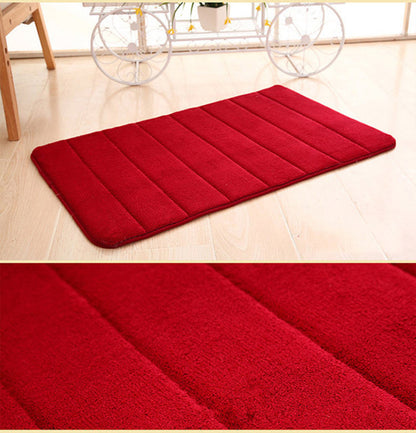 Floor mats in red wine colour.
